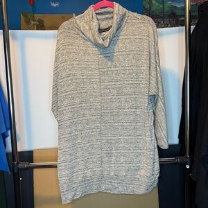 Lane Bryant size 22/24 Long Sleeve Cowl Neck Shimmer Metallic Gray Tunic Sweater